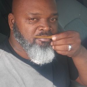 Meet your Posher, Dj peter